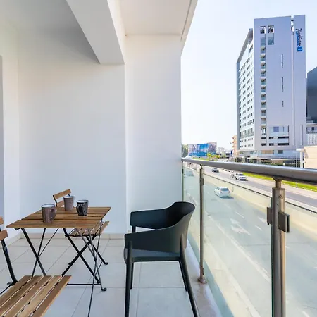 Harbor In Apartamento Larnaca