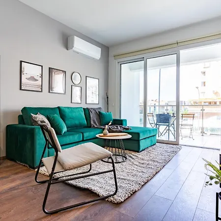 Harbor In Apartamento Larnaca