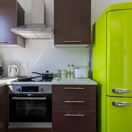 Harbor In Apartamento Larnaca