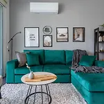 Harbor In Apartment