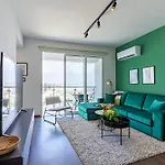 Harbor In Apartment