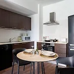 Apartment Harbor In *