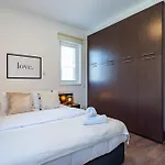 Harbor In Apartment *