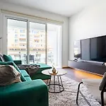 Apartment Harbor In Larnaca