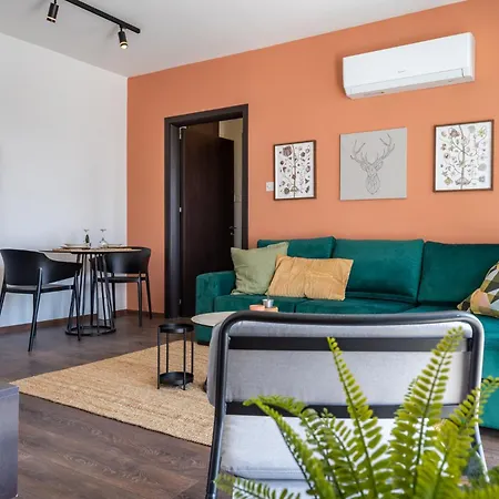 Apartment Harbor In Larnaca