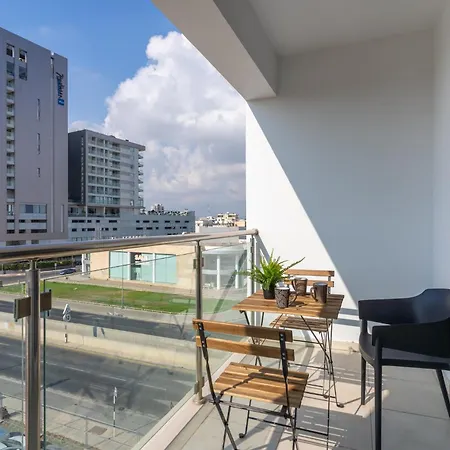 Harbor In Apartment *