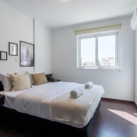 Harbor In Apartment