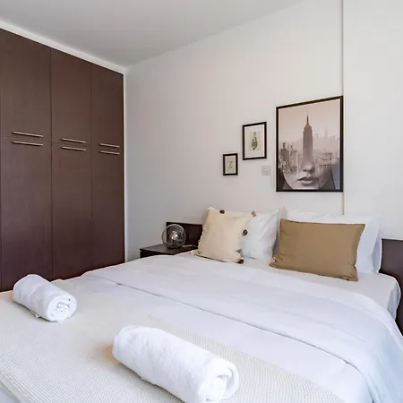 Harbor In Apartment Larnaca