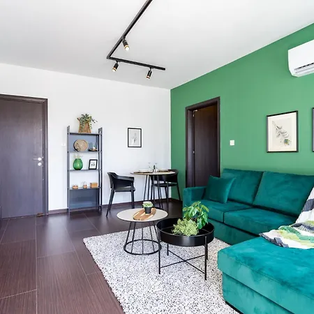 Apartment Harbor In Larnaca