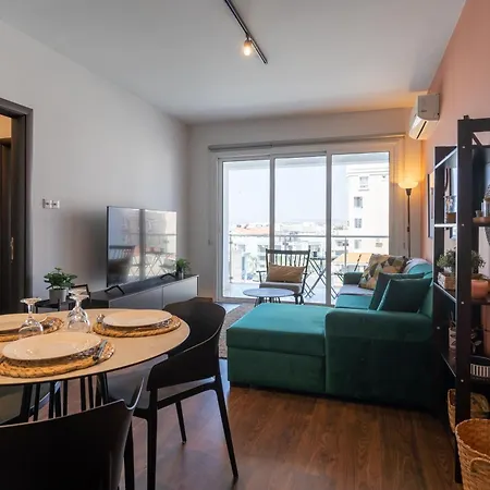 Harbor In Apartment