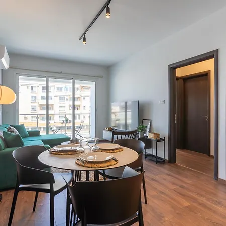 Apartment Harbor In Larnaca