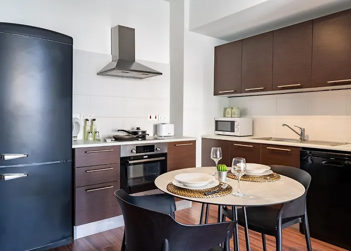 아파트 Harbor In 라르나카