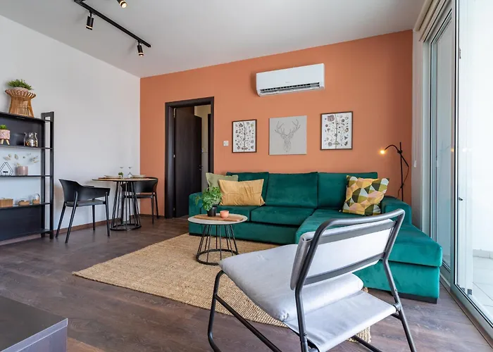 Harbor In 아파트 라르나카