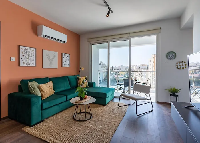 Harbor In 라르나카