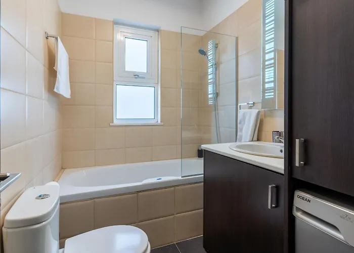 아파트 Harbor In 라르나카