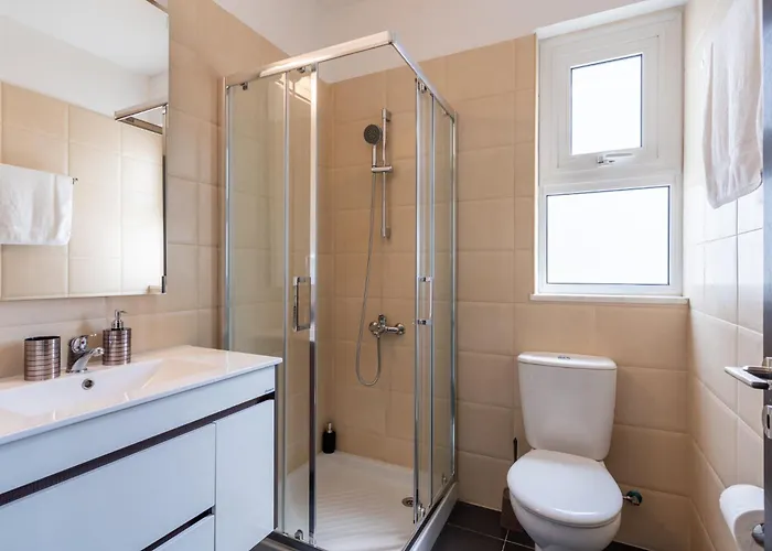 Harbor In Λάρνακα